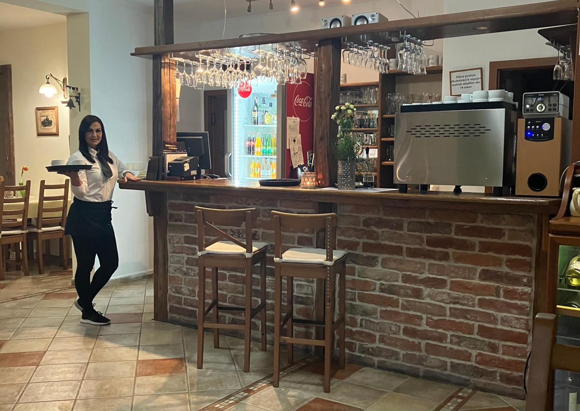 St. Florian Restaurant & Pension Vrakúň エクステリア 写真